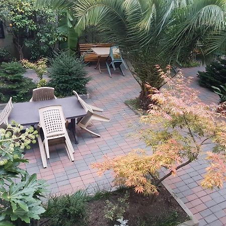 Guesthouse 97 In Batumi Luaran gambar