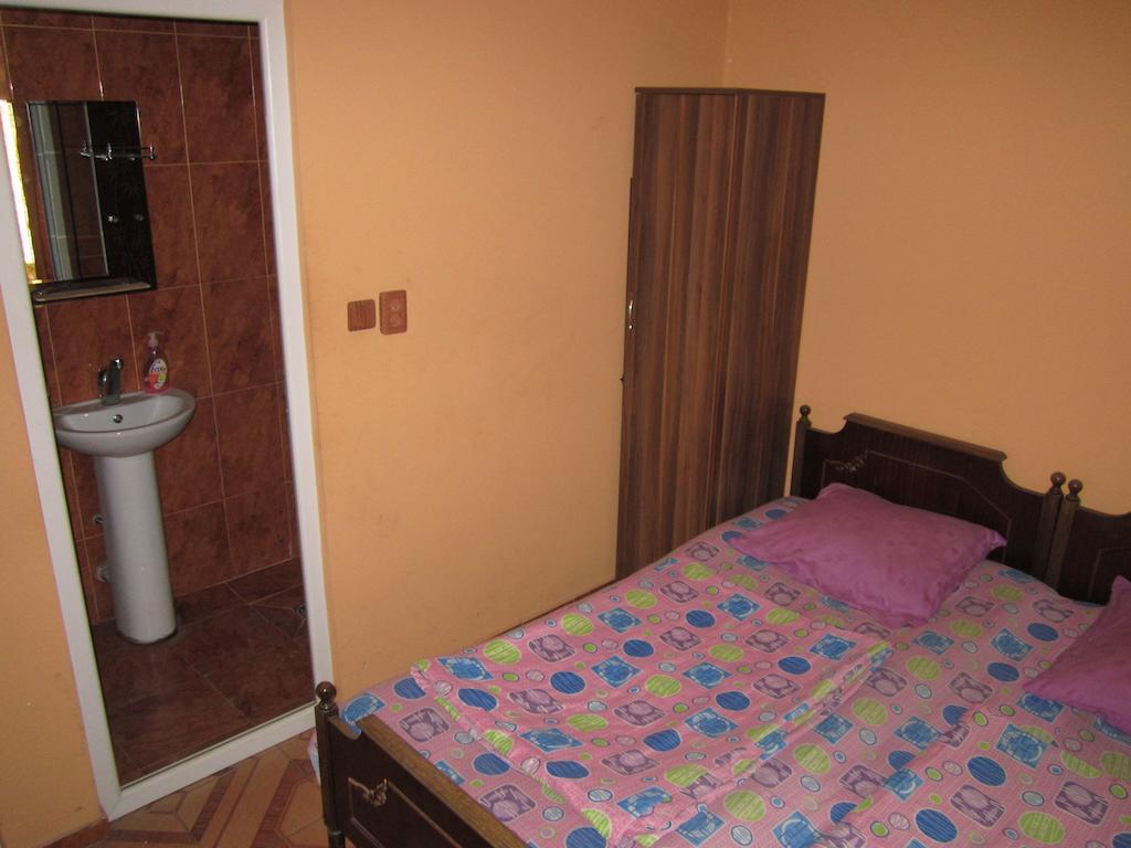 Guesthouse 97 In Batumi Luaran gambar