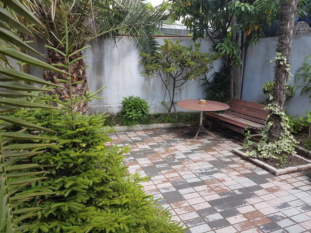Guesthouse 97 In Batumi Luaran gambar
