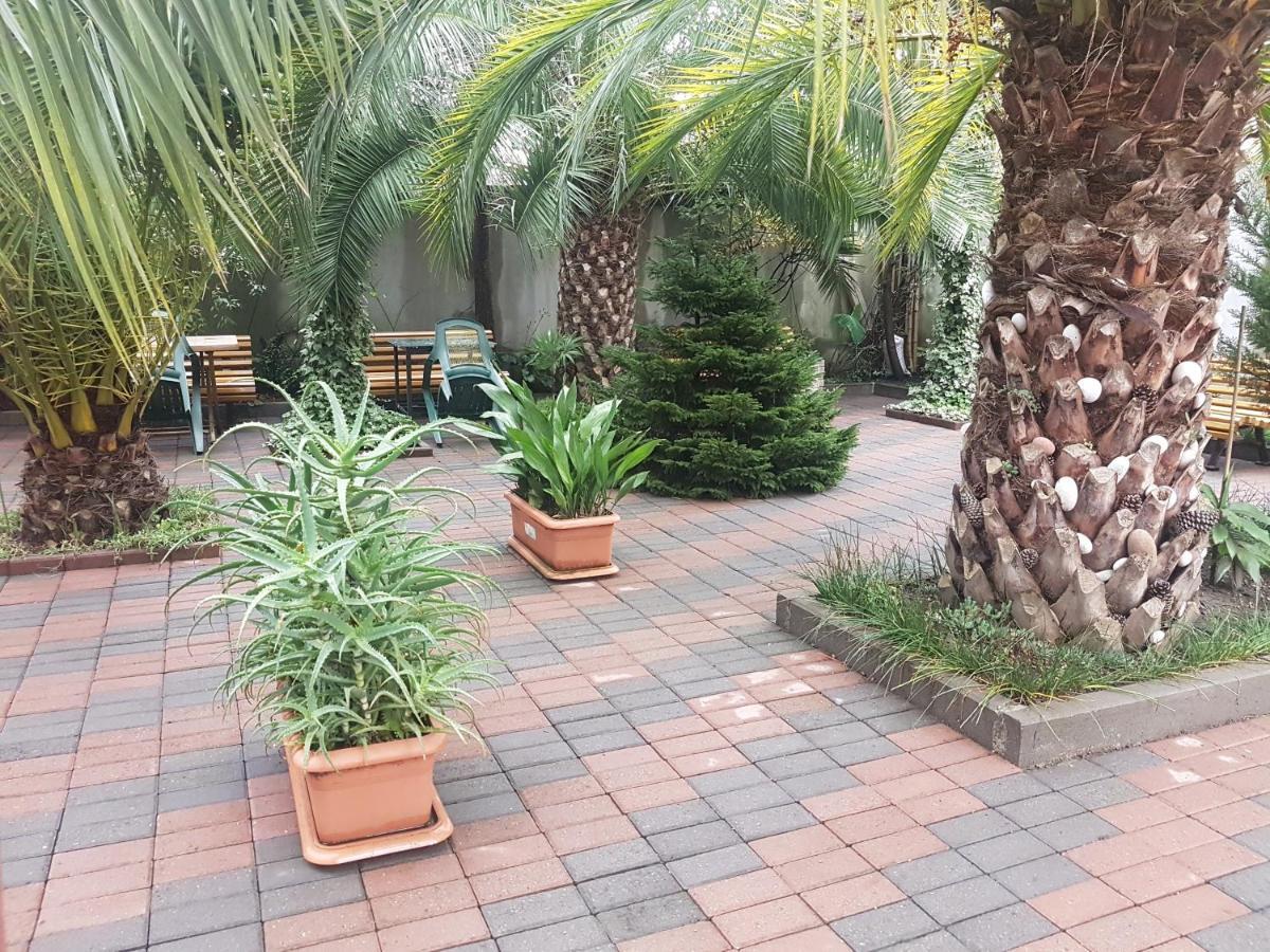 Guesthouse 97 In Batumi Luaran gambar
